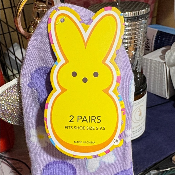 PEEPS 🐥 SOCKS 🧦 - Picture 3 of 3